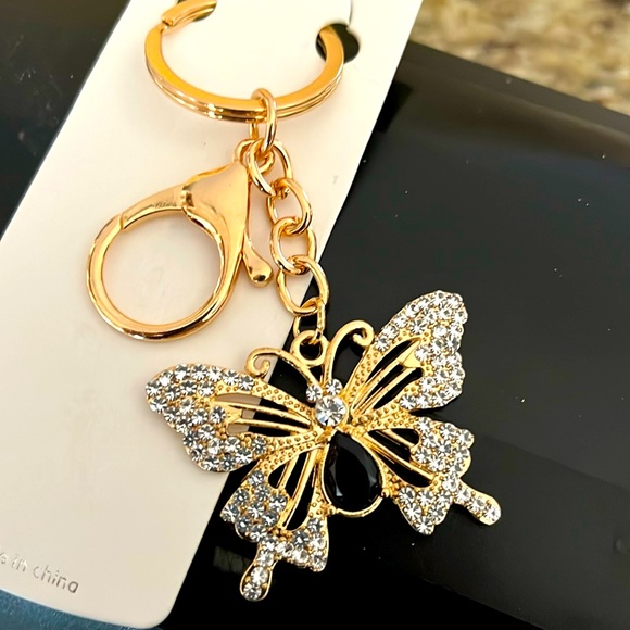 NIP- Adorable 3” Butterfly with Jeweled center Keychain - Picture 7 of 7